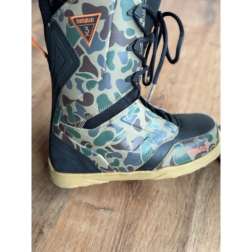 ThirtyTwo Lashed Men's Snowboard Boots Sz 11.5 Camouflage Winter Sports *Read